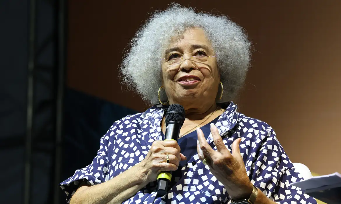 Flip: Angela Davis cita pensadores brasileiros e critica gentrificação 1 0g0a5918