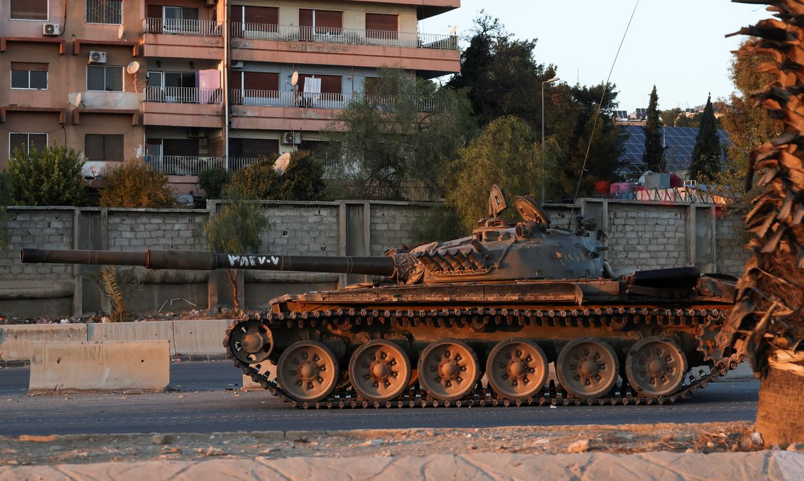 2024 12 08t154203z 302751294 rc22lbatpi3g rtrmadp 3 syria security
