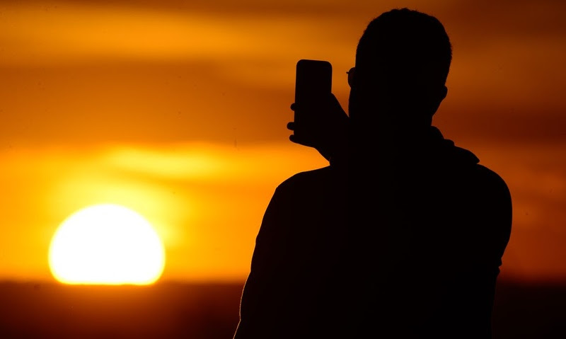 Altas temperaturas aumentam riscos para a pele e o sistema respiratorio Foto Marcello Casal Jr. Agencia Brasil