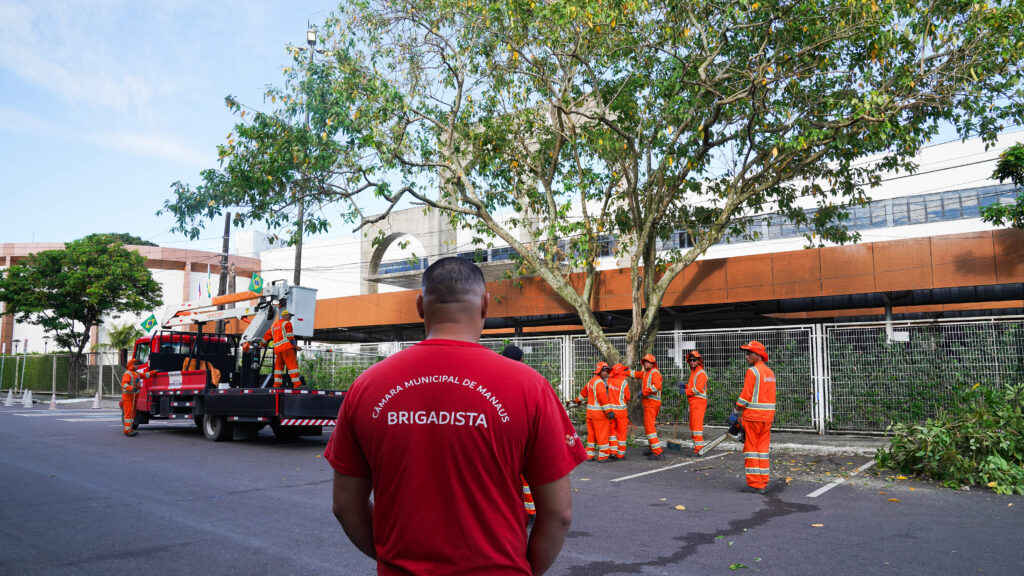 Podagem preventiva no entorno da CMM reforca seguranca de servidores comerciantes e pedestres 2