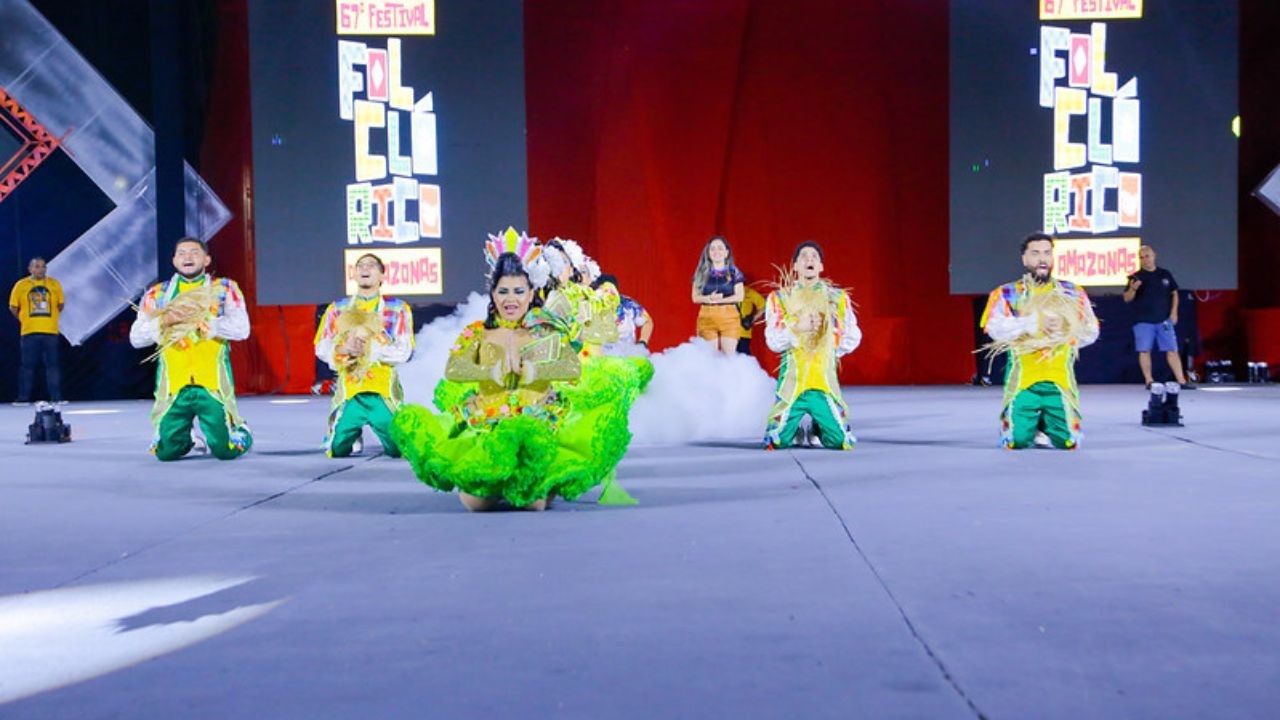 festival folclorico do amazonas comeca com apresentacoes de grupos bronze e prata foto arquivo semcom