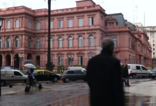 2018 05 08t191132z 1 lva0038f0f60z rtrwnev e 2186 argentina peso