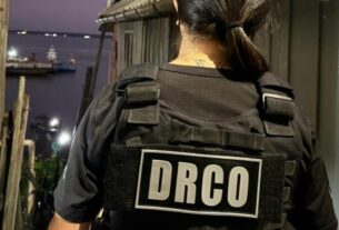 agente do departamento de repressao ao crime organizado durante operacao que prendeu integrantes do cv que monitoravam embarcacoes da policia no am foto divulgacao pc am