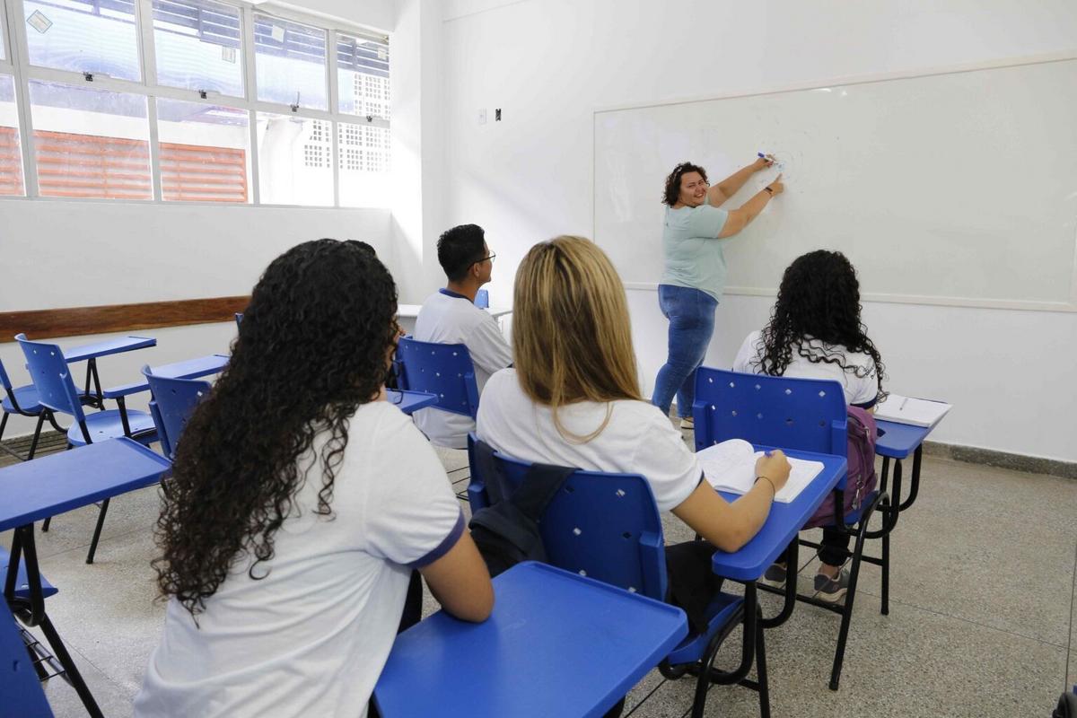 alunos em sala de aula na rede de ensino do amazonas foto euzivaldo queiroz seduc