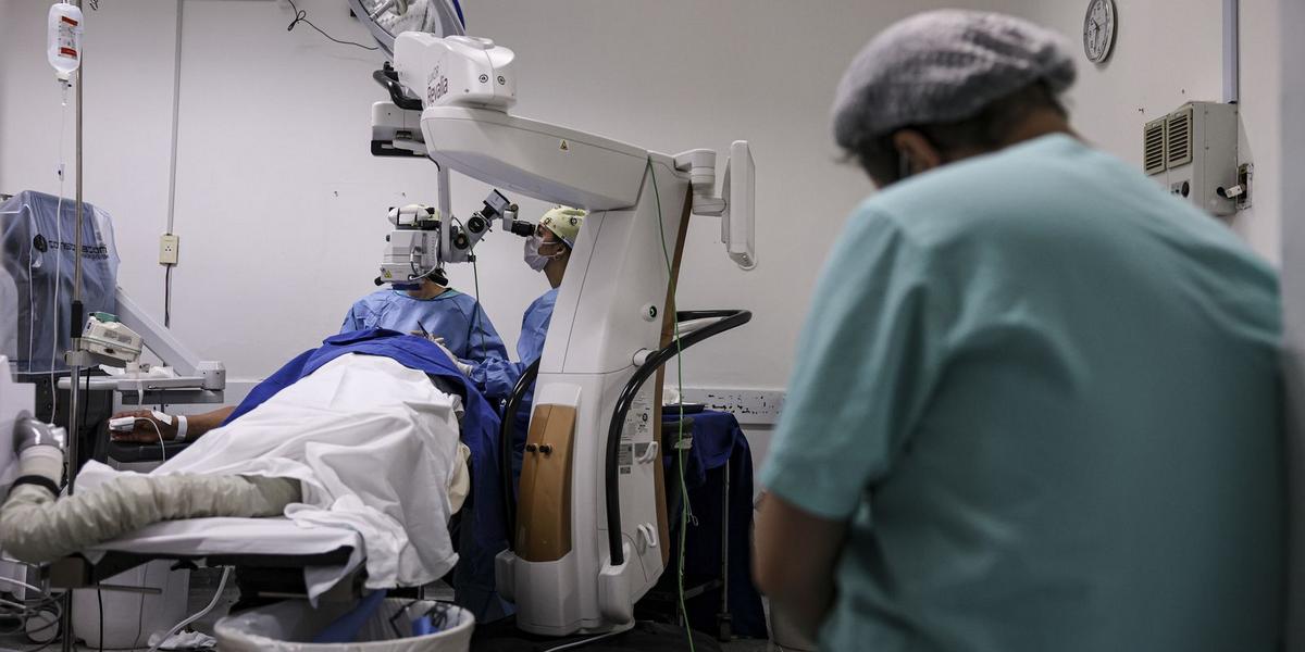 Quedas e queimaduras lideram internações infantis no Brasil; veja como prevenir 1 mutirao hospitais mc abr 05072025 18