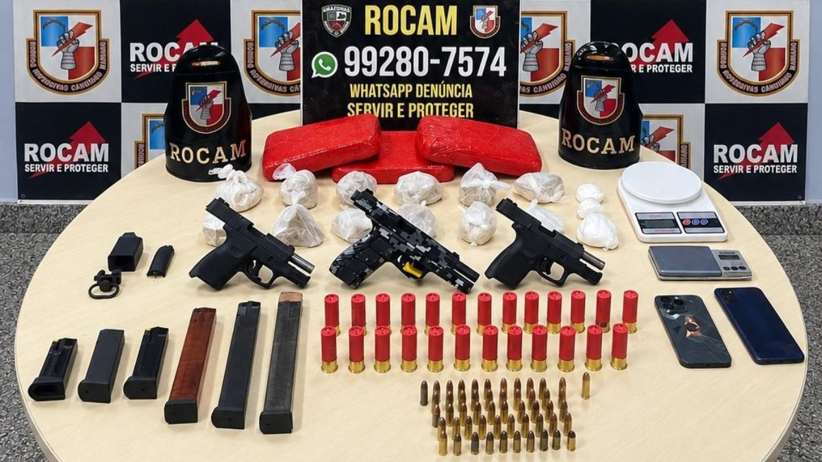 armas municoes drogas e outros materiais apreendidos com os suspeitos de envolvimento no ataque a um capitao da pm em manaus foto divulgacao pmam