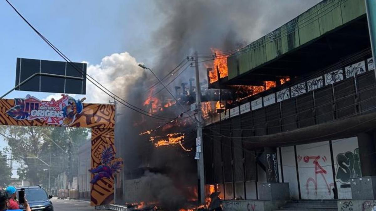 incendio e registrado no antigo banco da amazonia no centro de manaus foto reproducao redes sociais 2