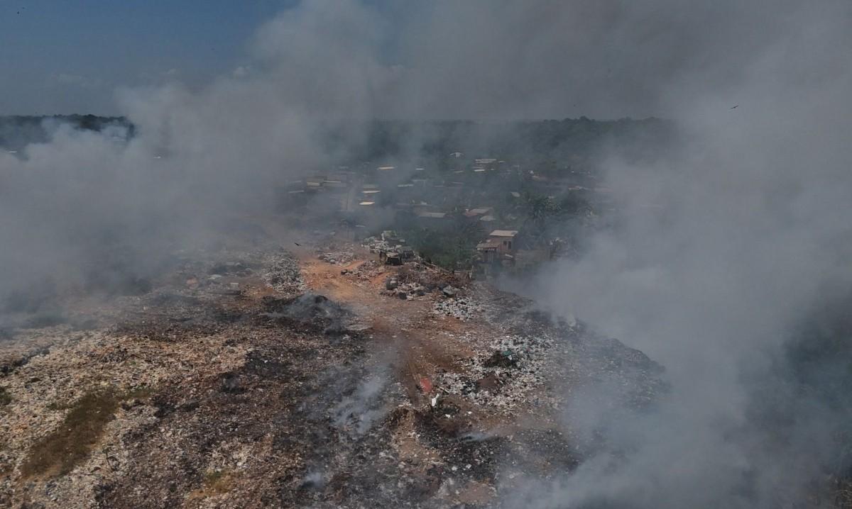 Manacapuru é multada em R$ 2,5 milhões após incêndio descontrolado em lixão 1 queimada em lixao de manacapuru